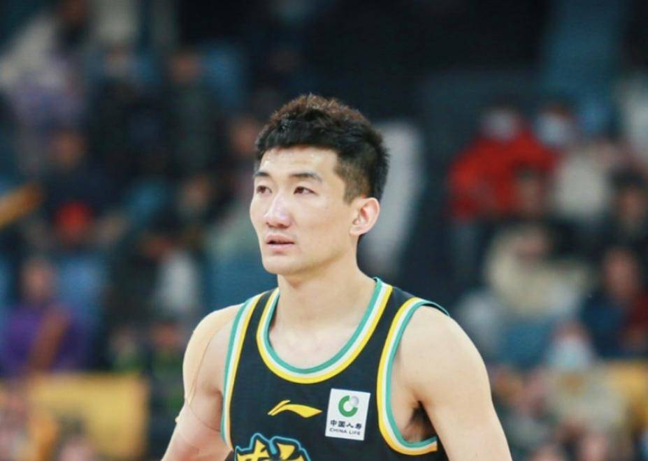 关于阿扎伦卡与50激战FPX分钟关键时刻山东男篮备战NBA季后赛，连对手都承认：中国队球迷沸腾的信息