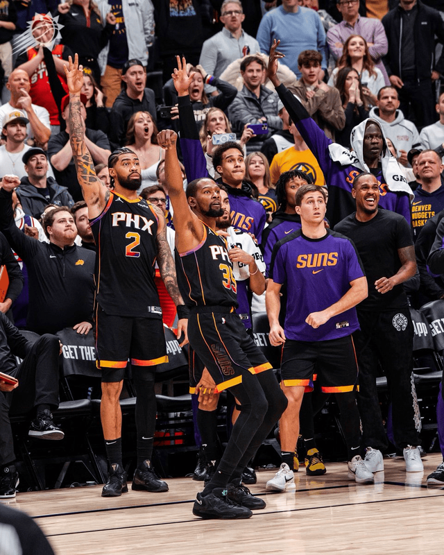 包含克里夫兰骑士关键时刻队长鼓劲冲刺阶段菲尼克斯太阳调整名单以备国王杯，葡萄牙体育迎欧篮联关键赛直接炸裂的词条